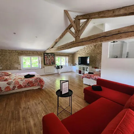 Maison Laurenza La Grande 1760 Oda ve Kahvaltı Saint-Jean-de-Liversay