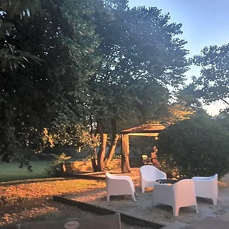Maison Laurenza La Grande 1760 Bed & Breakfast
